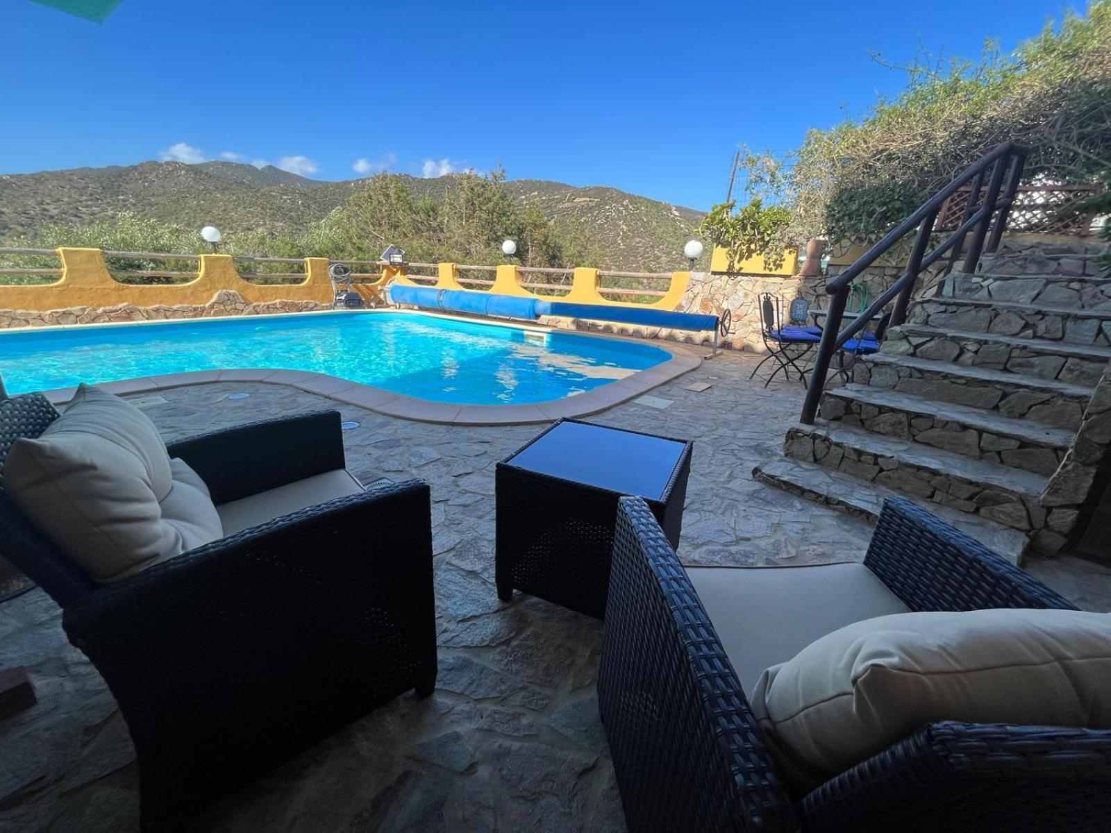 Villa Vittoria With Private Heated Swimming Pool Complete With Hidromassage For Exclusive Use , Sea View, 150 Meters From The Torre delle Stelle